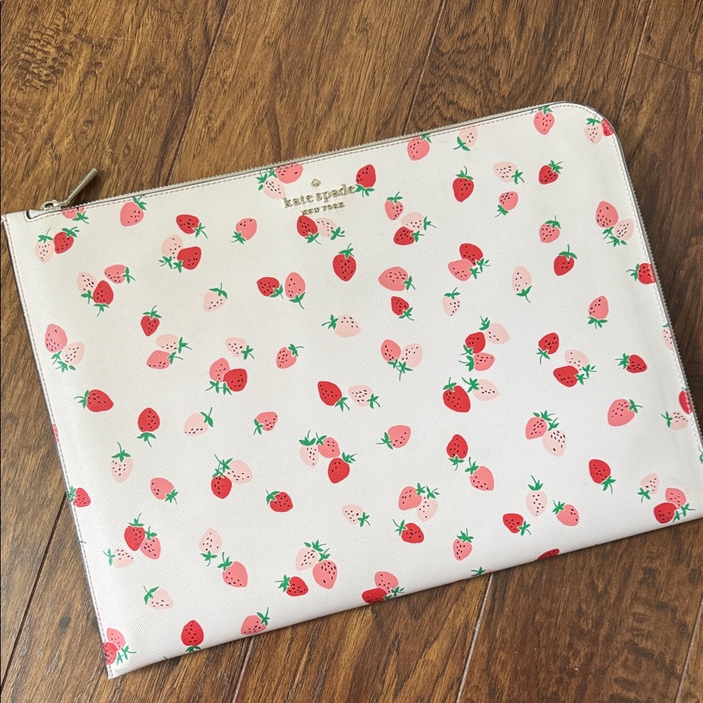 ♠️ Kate Spade ♠️ Strawberry Laptop Sleeve